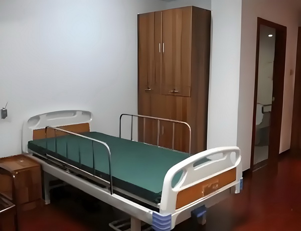 阿娇一个人独居北京3居室，自称比香港要便宜